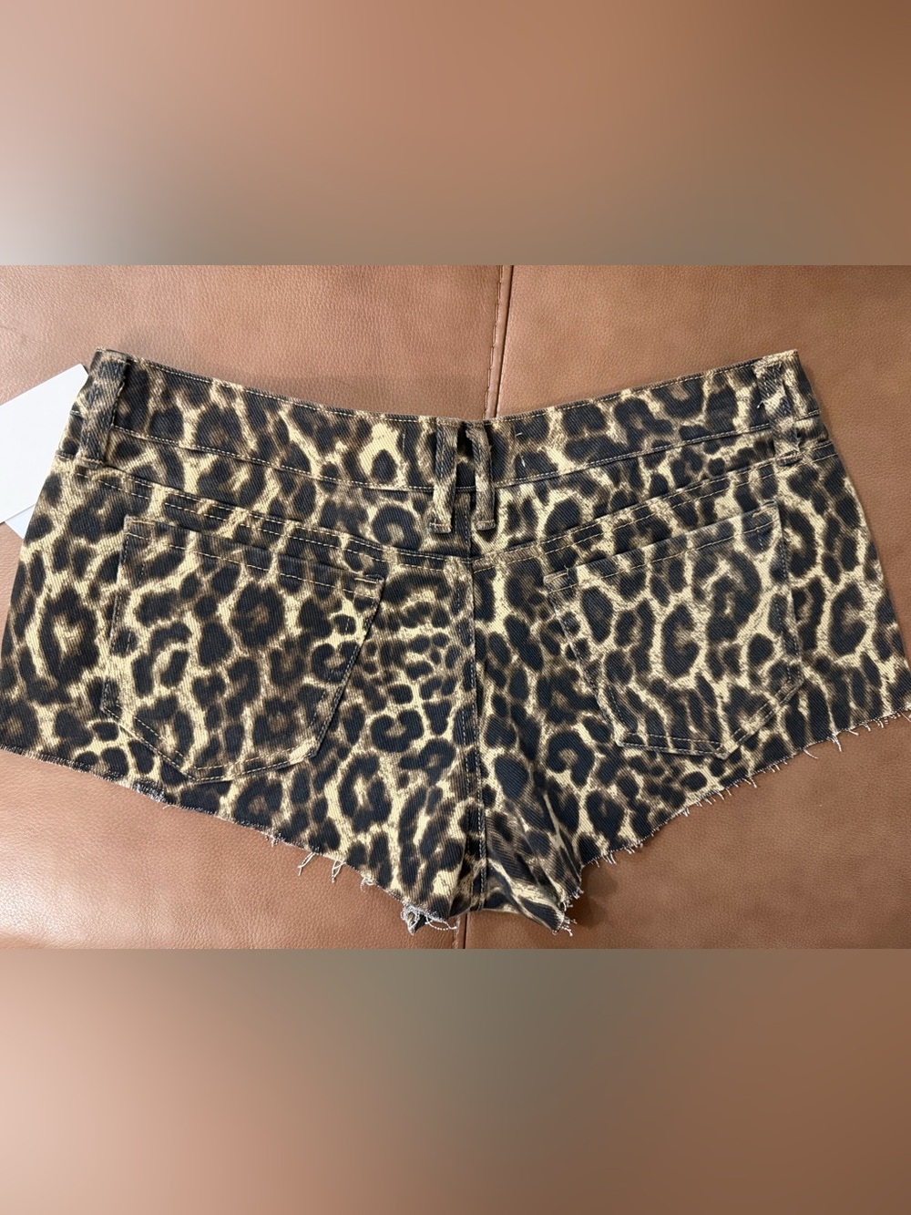 7.7 by Seven7 leopard print cotton denim cut-off micro shorts NWT Size 27 - Picture 2 of 8